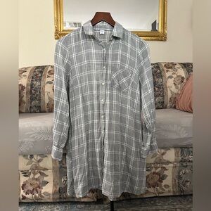 Old Navy Plaid Button Up